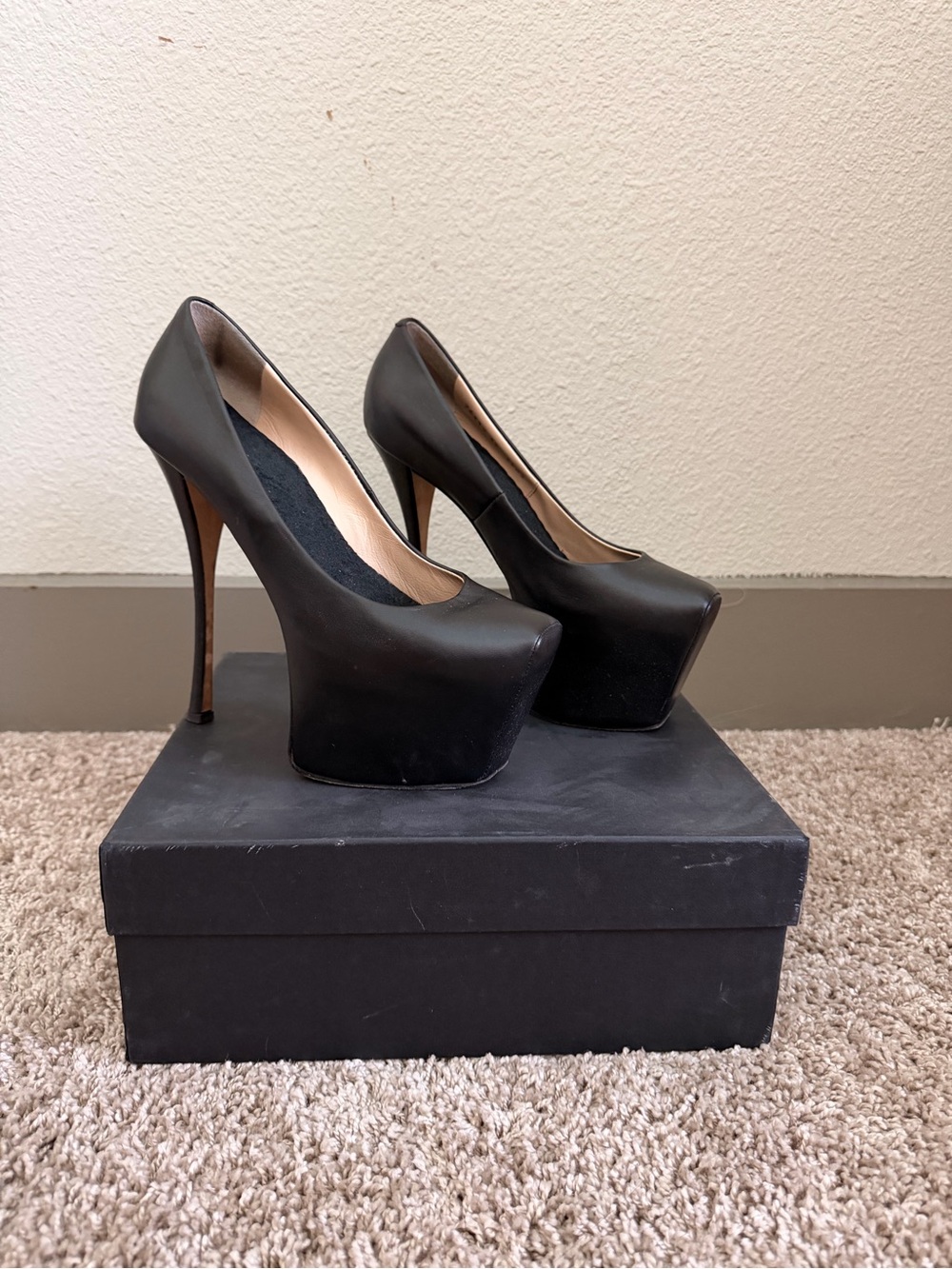 Giuseppe Zanotti Black Leather Platform Stiletto Pumps